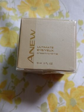 ANEW Ultimate Eye Cream - Gold/Champagne Box SEALED